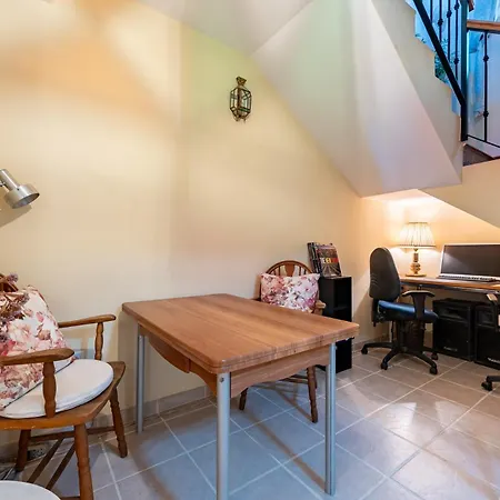 Penthouse Deluxe With Pool, Jacuzzi And Zen Garden - Only 5min From Town アパート エステポナ