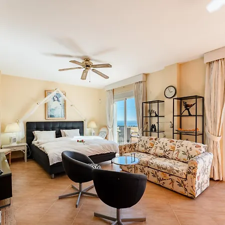Penthouse Deluxe With Pool, Jacuzzi And Zen Garden - Only 5min From Town * エステポナ
